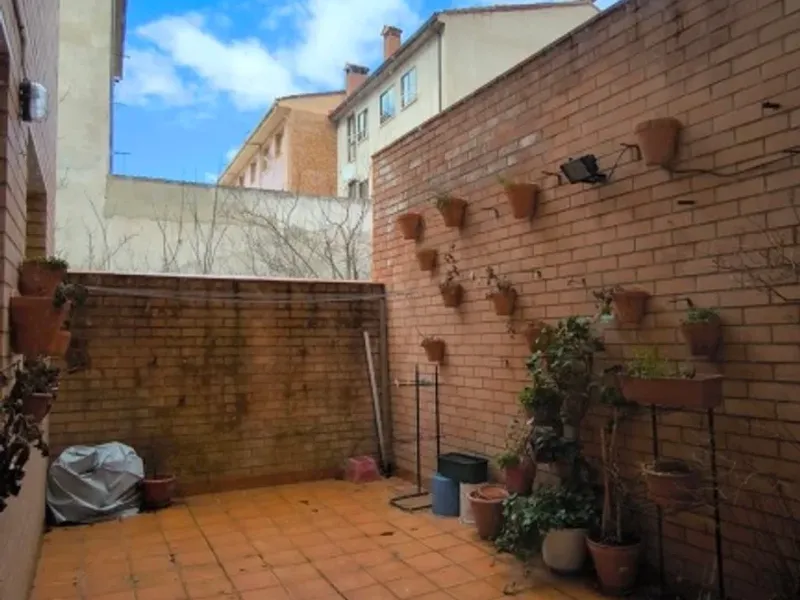 C/ Las cañadas nº 9, bajo A - El Burgo de Osma