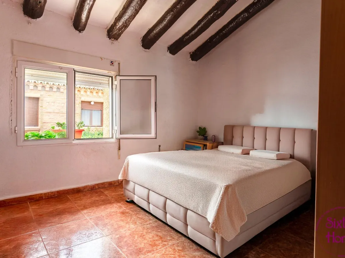 Casa de dos plantas en la Joyosa