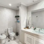 Excelente apartamento T3+1 e Lordelo do Ouro 13