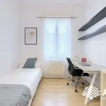 Alquiler de Temporada en Barrio de la Cruz (Begoña, Bilbao), 2 Habitaciones, Luminoso 8