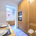 Alquiler de Temporada en Barrio de la Cruz (Begoña, Bilbao), 2 Habitaciones, Luminoso 12