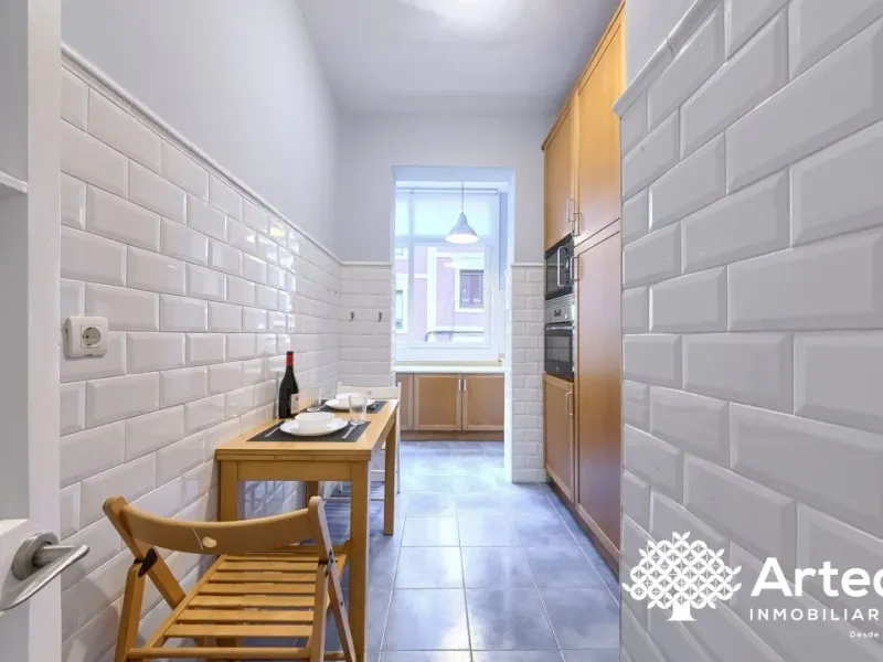 Alquiler de Temporada en Barrio de la Cruz (Begoña, Bilbao), 2 Habitaciones, Luminoso