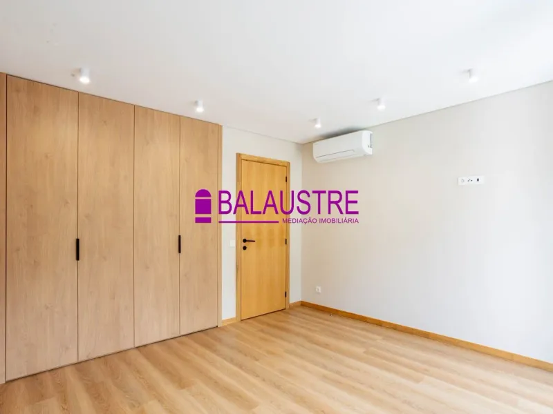 Apartamento T2 na Rua de Santo Adrião (NOVO) - 3º Esquerdo