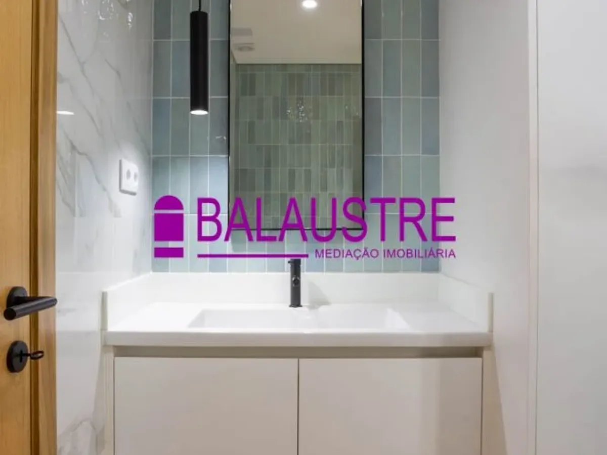 Apartamento T2 na Rua de Santo Adrião (NOVO) - 3º Esquerdo