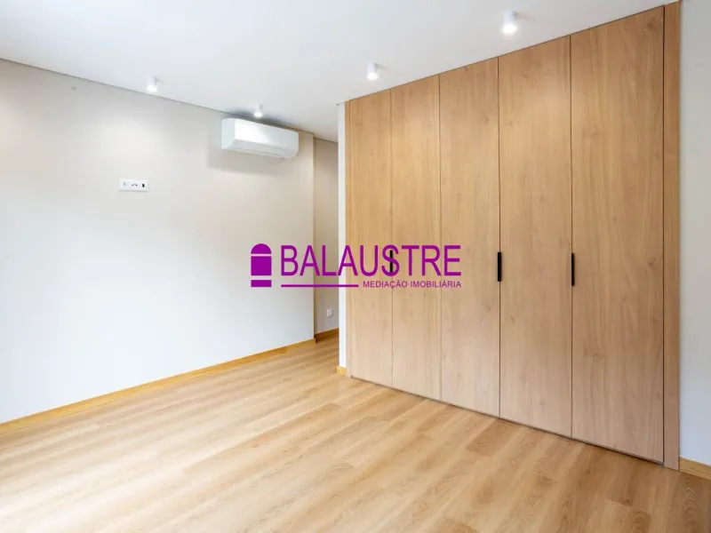 Apartamento T2 na Rua de Santo Adrião (NOVO) - 3º Esquerdo