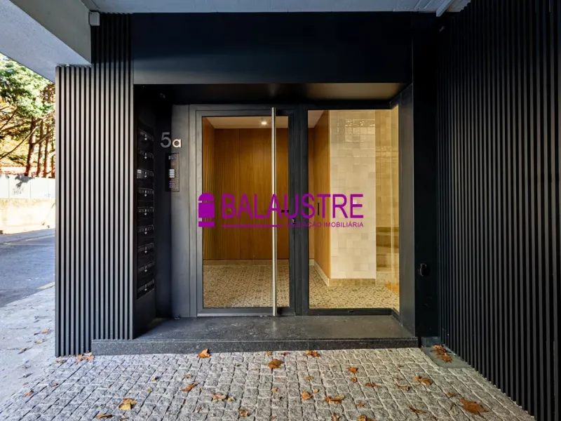 Apartamento T2 na Rua de Santo Adrião (NOVO) - 3º Esquerdo