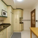 Vivienda exterior con 3 dormitorios, garaje y trastero junto a Esteban Sáez Alvarado y Carretera Poza 10