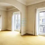 Descubre una propiedad exclusiva situada en la mejor zona del barrio de Gros en Donostia-San Sebastián. 4