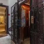 Descubre una propiedad exclusiva situada en la mejor zona del barrio de Gros en Donostia-San Sebastián. 20