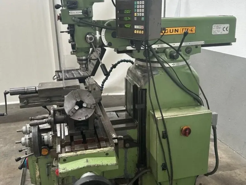 Fresadora Lagun FTV4, cabezal variable y mesa amplia