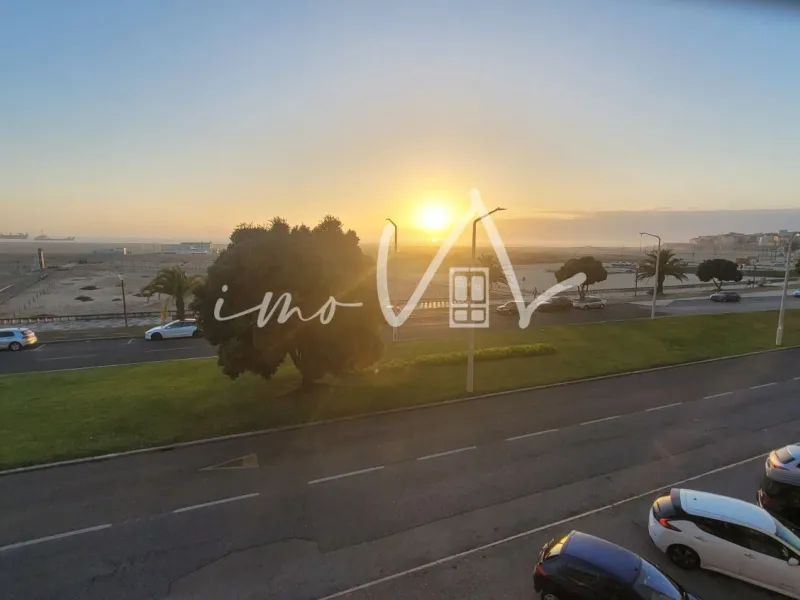 Apartamento T2 Frente de Mar