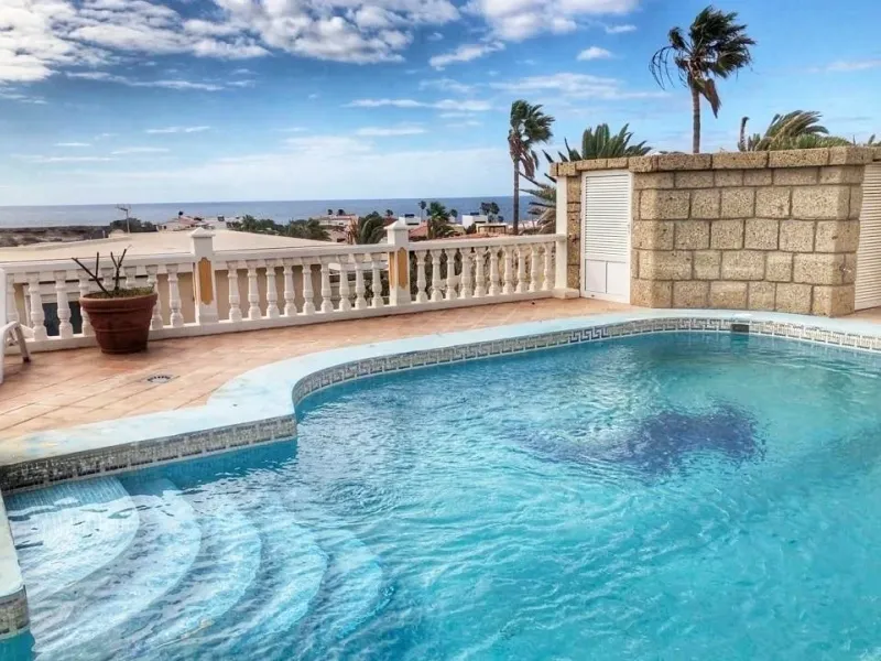 Villa for sale in Granadilla de Abona La Mareta