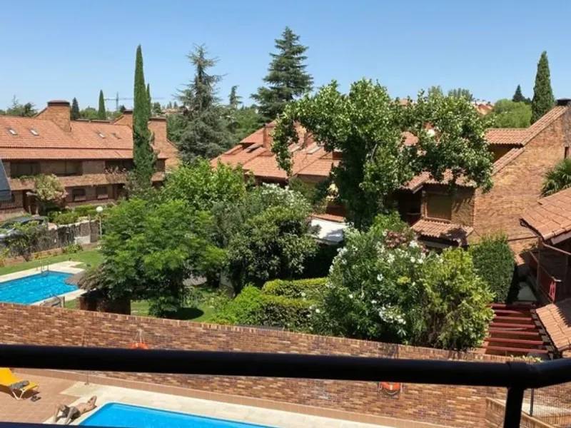 Piso en alquiler en Zona Carretera del Plantío, Majadahonda, Madrid