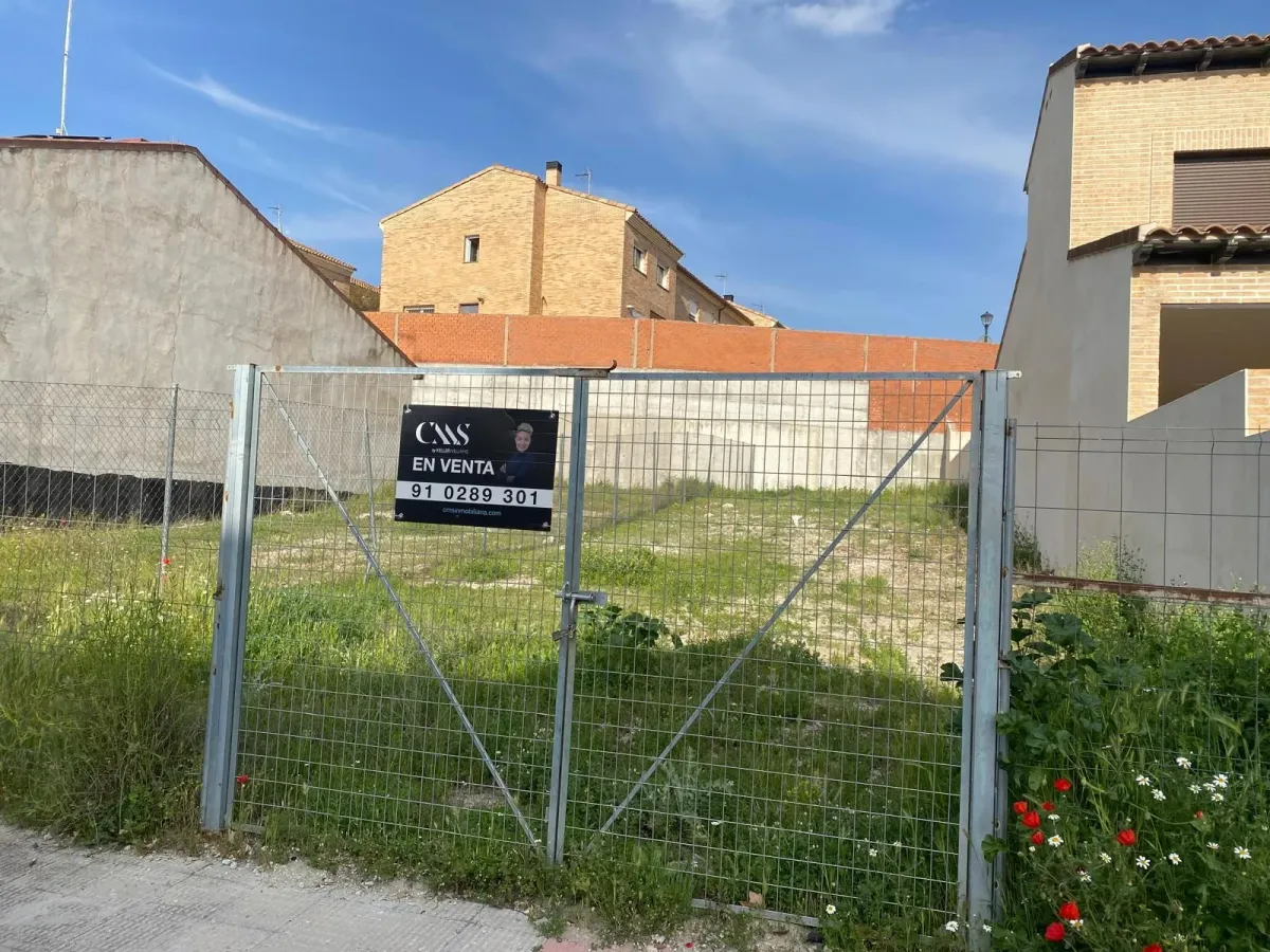 Parcela urbana en venta en Illescas