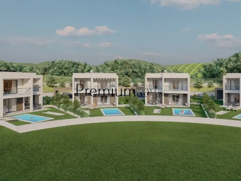 Terreno Urbano para construção de 8 moradias isoladas em Albufeira