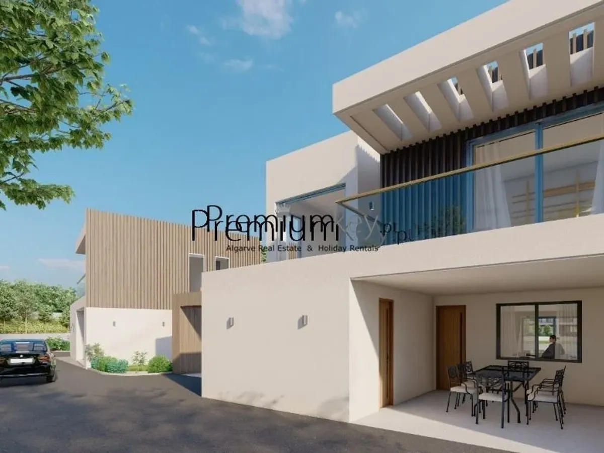 Terreno Urbano para construção de 8 moradias isoladas em Albufeira