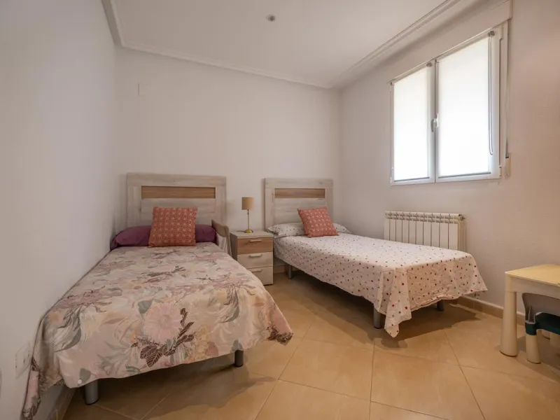 Chalet en UNA PLANTA con PISCINA en San Pedro del Arroyo