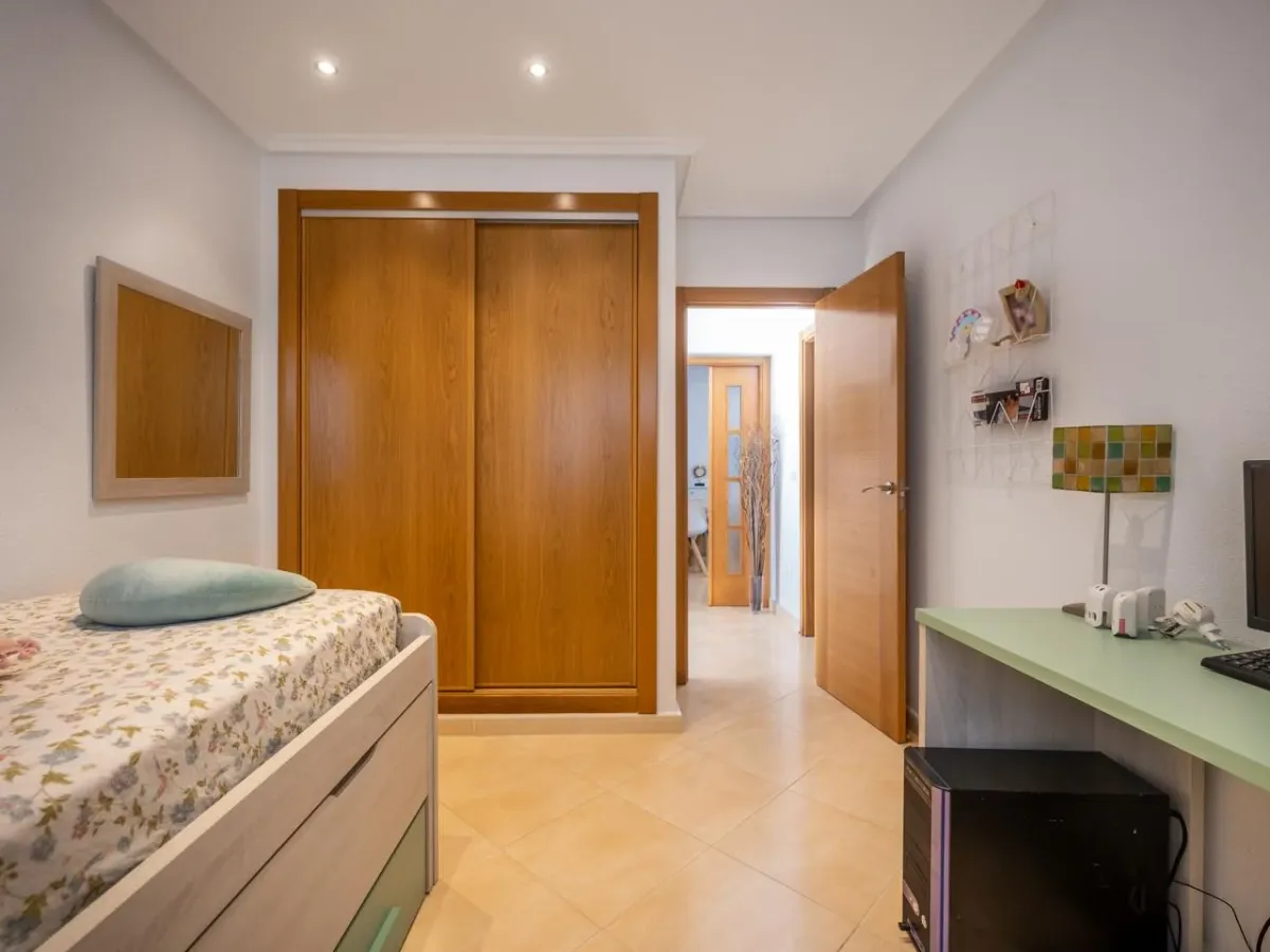 Chalet en UNA PLANTA con PISCINA en San Pedro del Arroyo