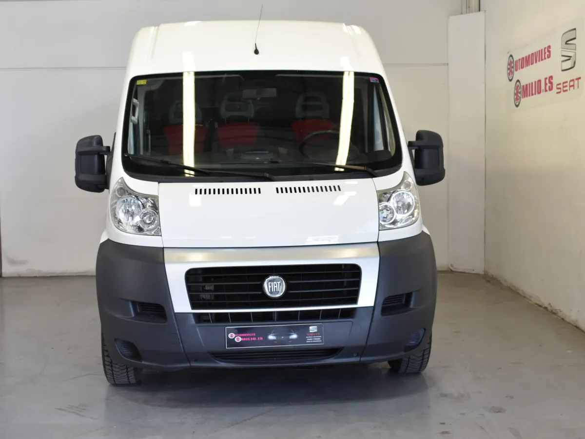 FIAT Ducato 30 2.2 ACRISTALADA 9 PLAZAS