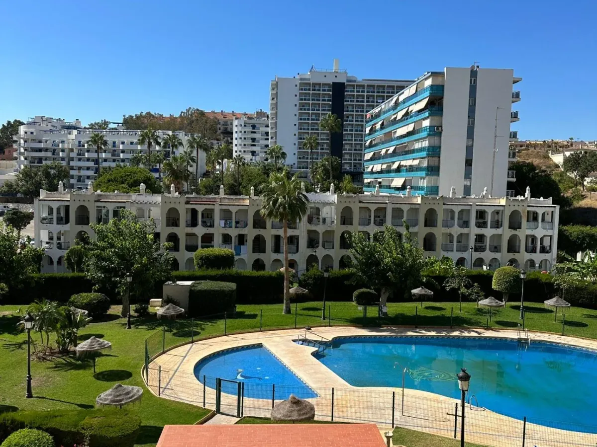 PISO EN VENTA EN CALLE LE CORBUSIER , Benalmádena