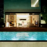 Moradia 4 frentes com piscina, terreno c/420 m2, Grijó 2