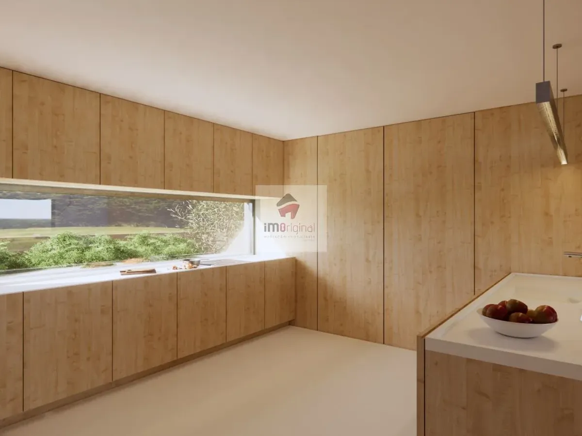 Moradia 4 frentes com piscina, terreno c/420 m2, Grijó