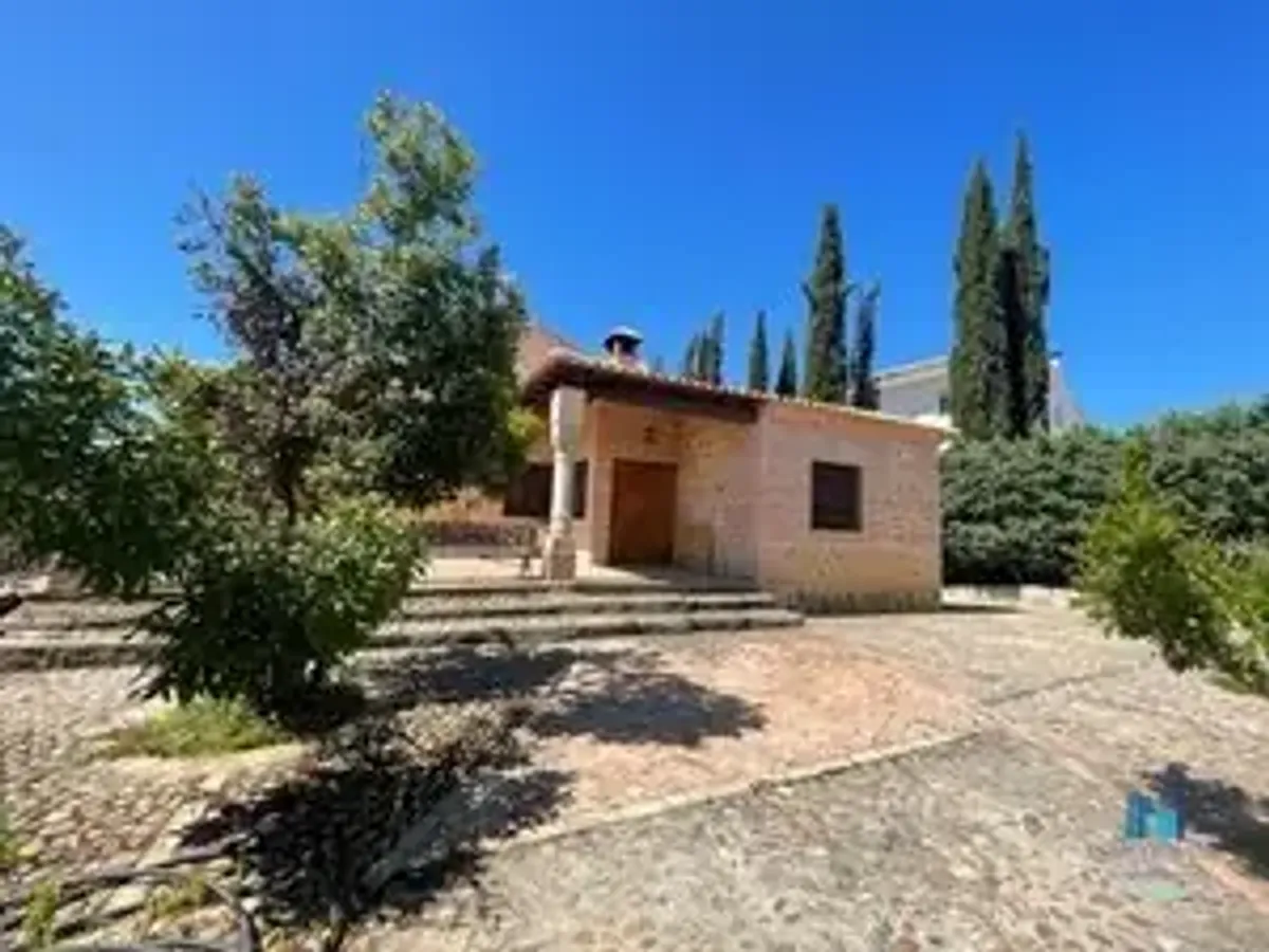 Casa / Chalet independiente en venta en calle comuneros de castilla 170, Nambroca