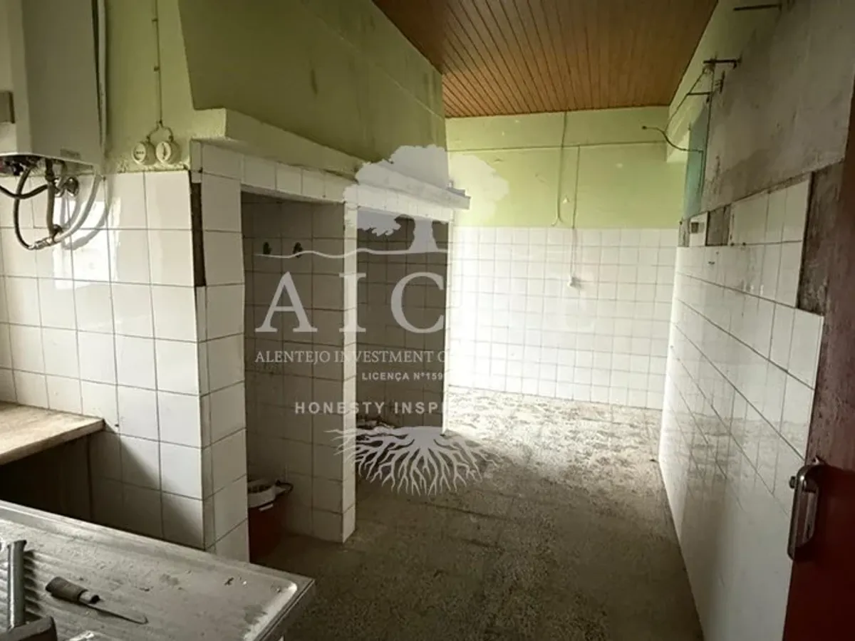 Moradia T3 - , Mora, venda