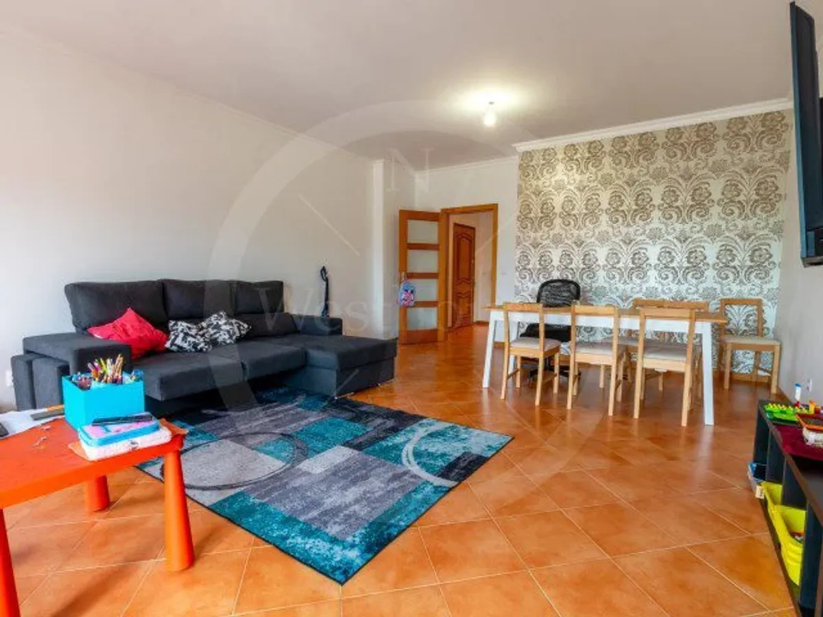 Apartamento T3 com 230m2, em Varandas de Torres I, Torres Vedras