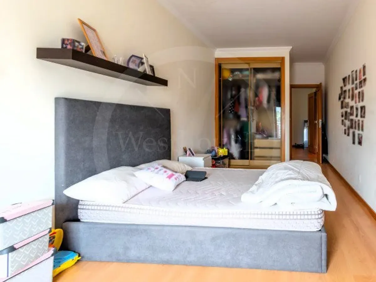 Apartamento T3 com 230m2, em Varandas de Torres I, Torres Vedras