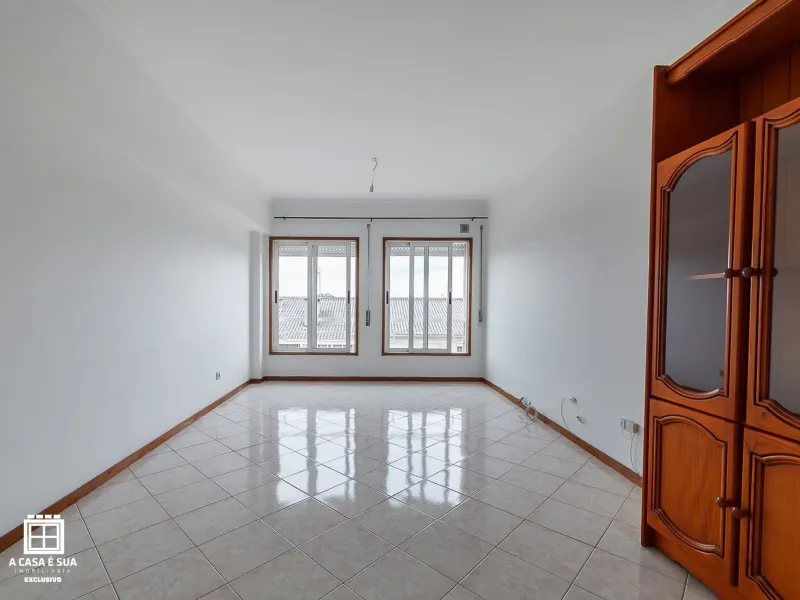 Apartamento T2 para arrendamento em São João de Ovar