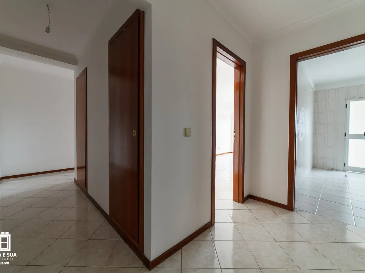 Apartamento T2 para arrendamento em São João de Ovar