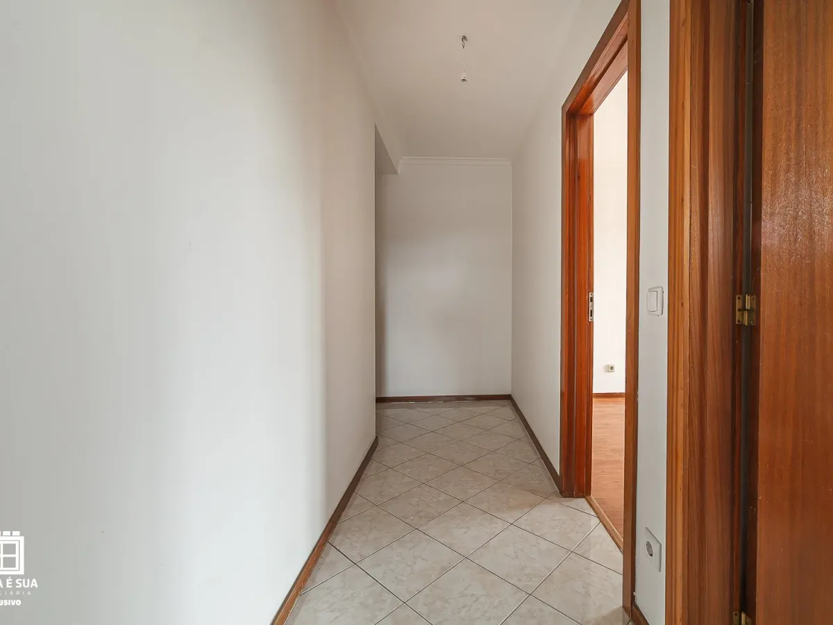 Apartamento T2 para arrendamento em São João de Ovar