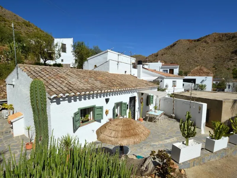 Village House for sale in Bedar, Almeria, 2 bedrooms - Ref: OLV2119
