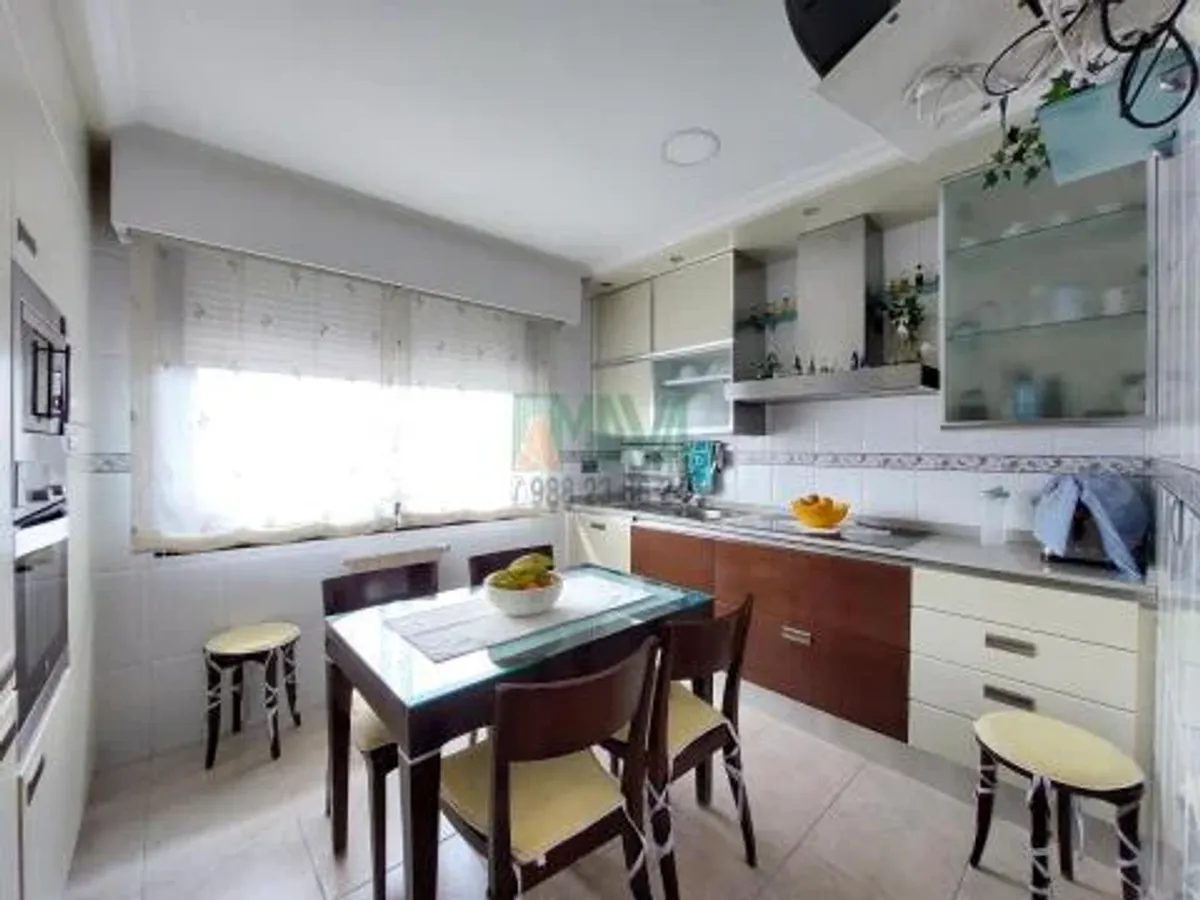 MAGNIFICO CHALET EN LA CIUDAD