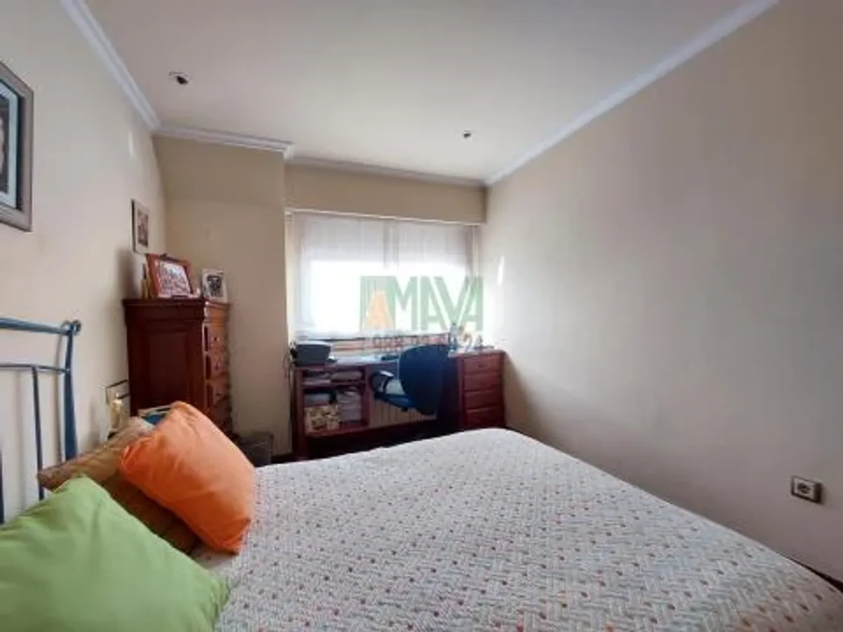 MAGNIFICO CHALET EN LA CIUDAD