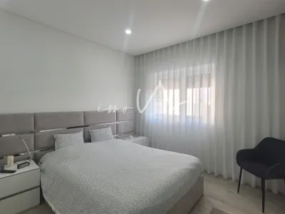 Apartamento T3 junto à praia