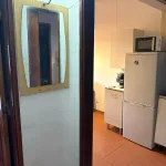 Acolhedor T1 na Sobreda em excelente estado de conservação e localização privilegiada 6