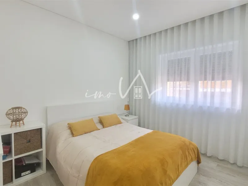 Apartamento T3 junto à praia