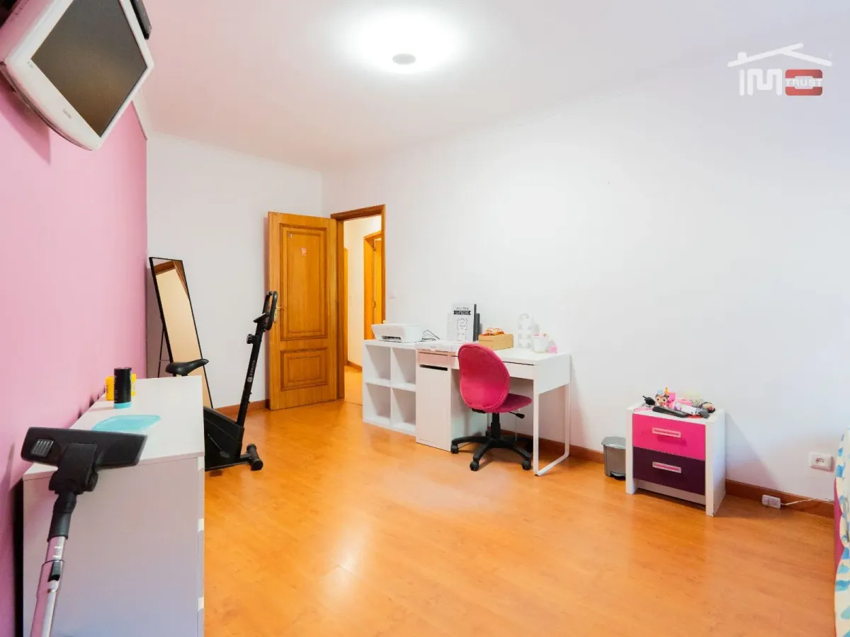 Apartamento T3 Alta de Tercena – Massamá, Sintra