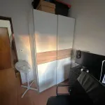 Acolhedor T1 na Sobreda em excelente estado de conservação e localização privilegiada 13