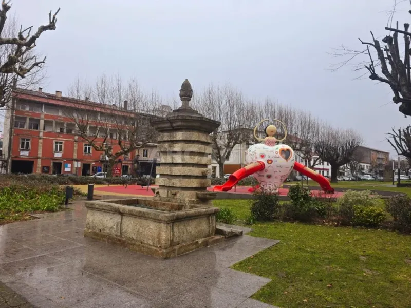 Apartamento T0 todo equipado e mobilado com Elevador