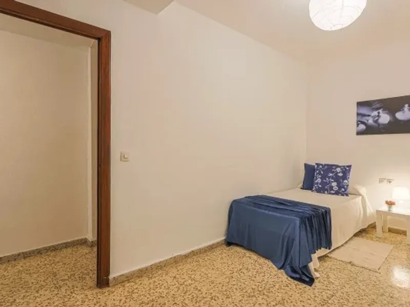 PISO EN VENTA LOS REMEDIOS SEVILLA