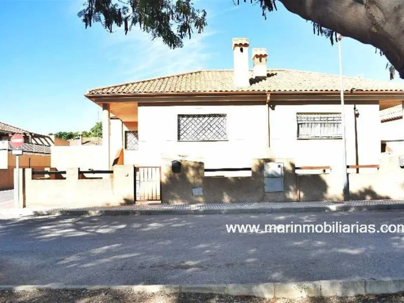 CHALET ADOSADO SANTA ANA (MURCIA)