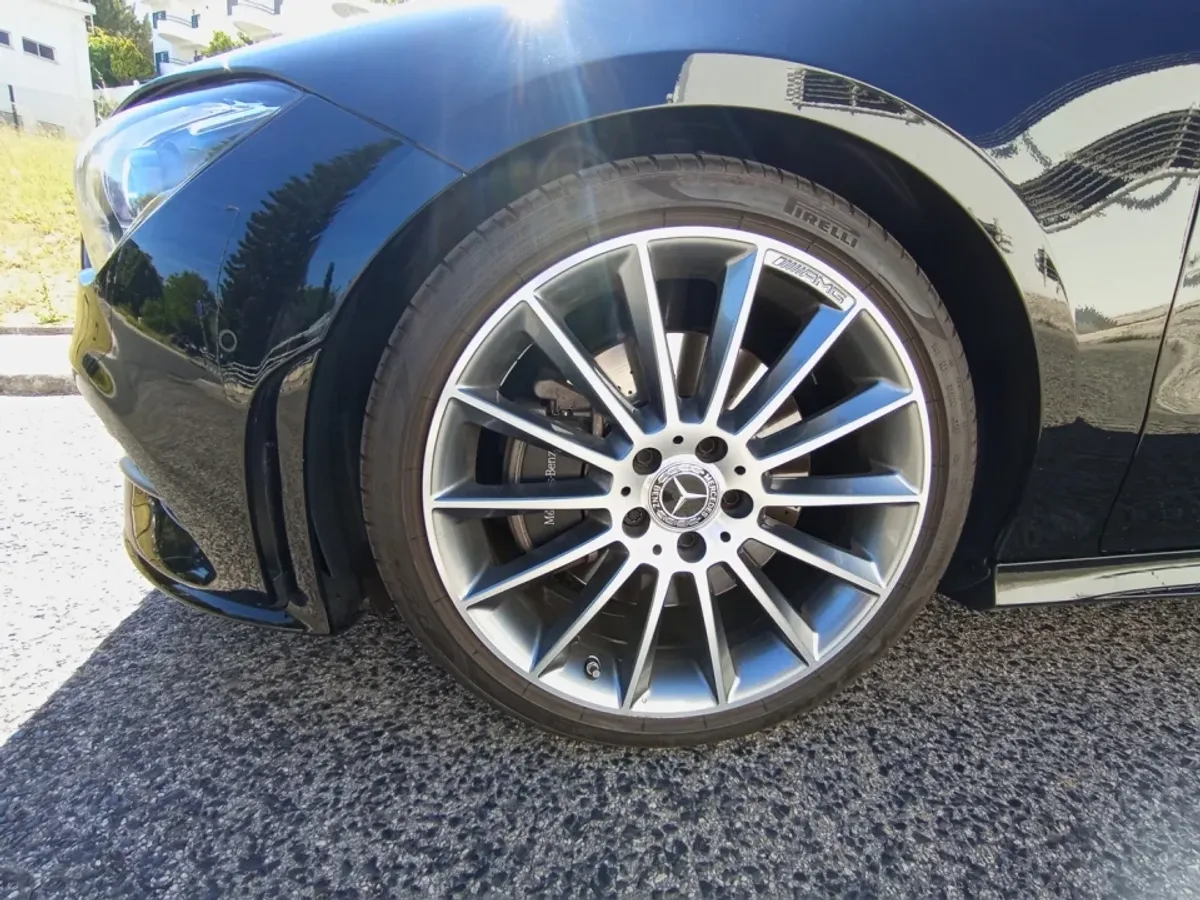 Mercedes-Benz CLA 200D Shooting Brake AMG