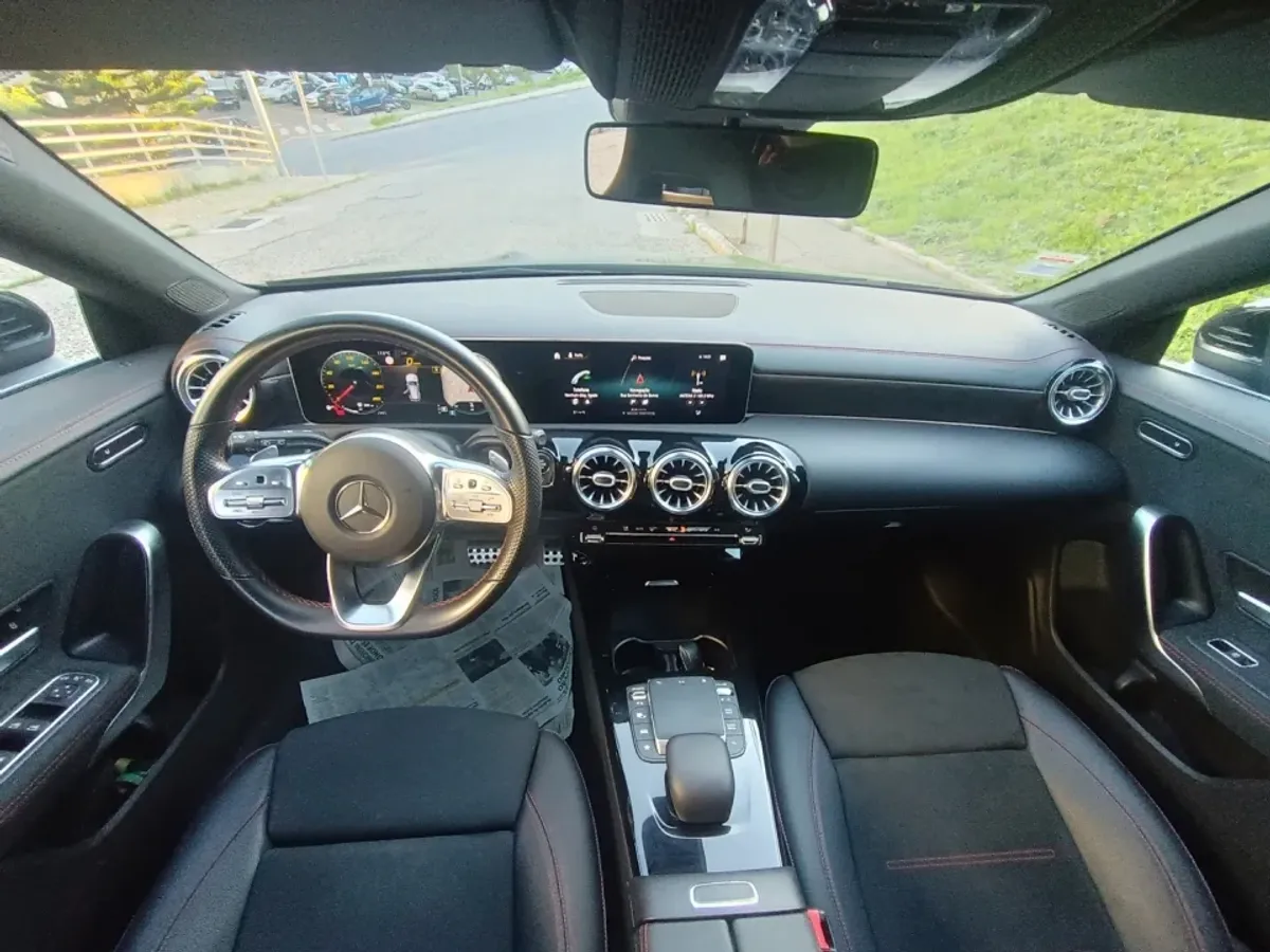 Mercedes-Benz CLA 200D Shooting Brake AMG