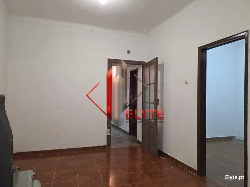 Moradia de 4 assoalhadas em Benfica do Ribatejo