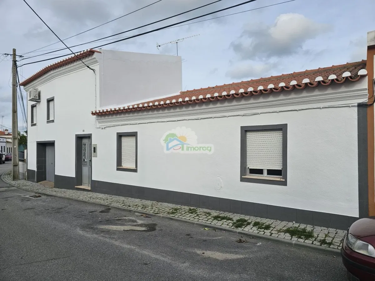 Moradia T3 em Aldeia Ribeirinha de São Marcos do Campo