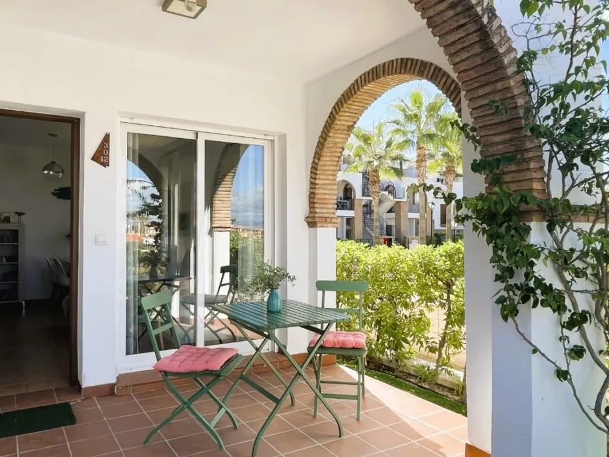 Fabulous 3-bedroom duplex with mountain views and garden in Vera playa