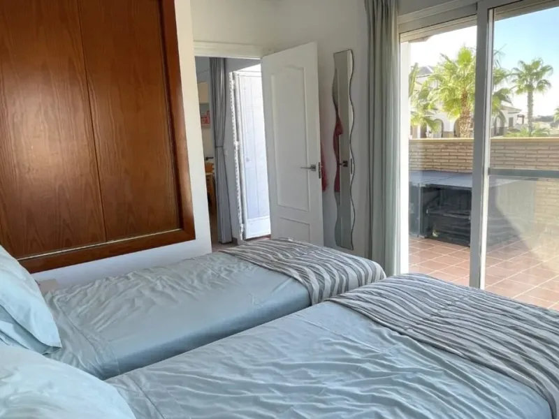 Fabulous 3-bedroom duplex with mountain views and garden in Vera playa